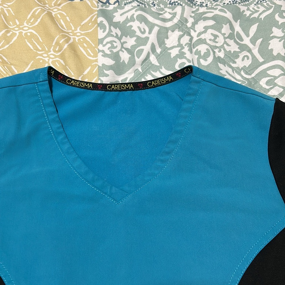 Scrub Top - Picture 3 of 5